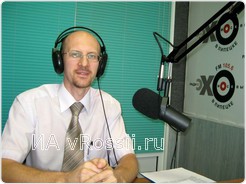 Председатель департамента экономики администрации Липецка Алексей Гурин: В России огромное количество научных институтов. Мы являемся донорами научно-технических идей по всему миру, а вот с их реализацией в стране существует проблема. Появление ОЭЗ технико-внедренческого типа в Липецке подразумевает ориентацию резидентов на создание инновационной продукции.