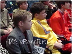 Сотрудников Белгородской таможни поздравили воспитанники подшефных детских домов