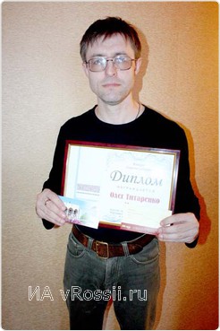 Олег Титаренко отправит на спектакль жену и дочь.