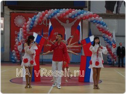 Также прозвучали музыкальные приветствия от белгородских коллективов