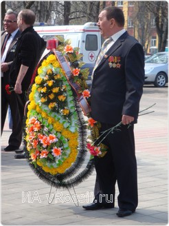 К памятнику жертвам радиационных катастроф сегодня возложили венки и цветы