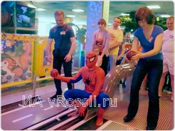 Семьи соревновались в ловкости...