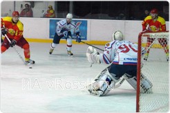 <em>Атака на ворота Старикова</em>