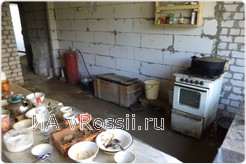 Кухня, она же столовая